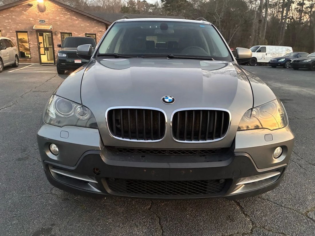 Suv in Newark, NJ, United States 2 - 17509935