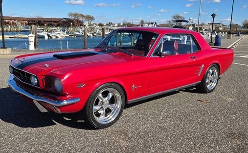 Ford Mustang in Calverton, NY, United States 1