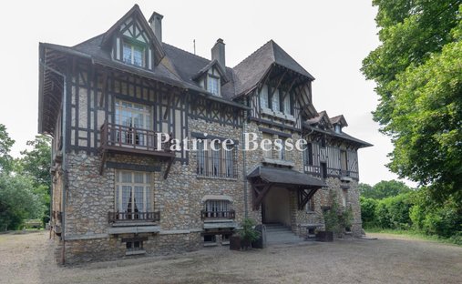 House in Nogent-Cassan, L'Isle-Adam, France 1