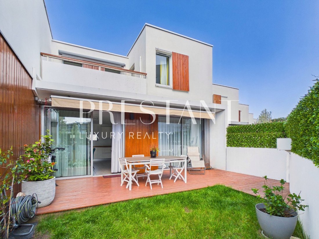 House in Les Rocailles-Lahouze, Biarritz, France 1 - 17504093