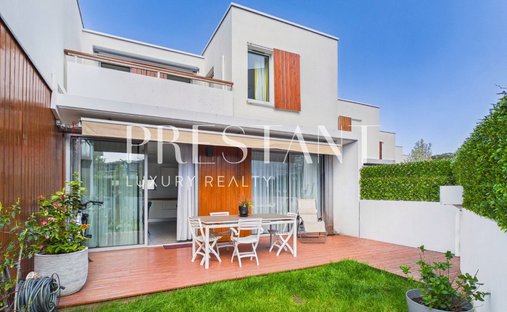 House in Les Rocailles-Lahouze, Biarritz, France 1