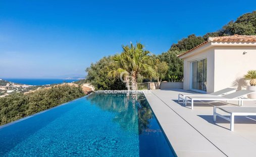 Villa in Corbara, Corsica, France 1