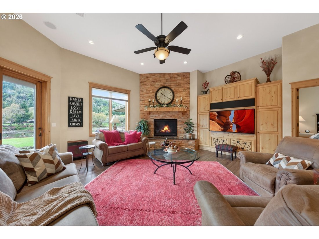 House in Roseburg, Oregon, United States 5 - 17505070