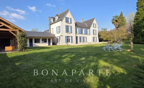 House in Pau, Nouvelle-Aquitaine, France 1