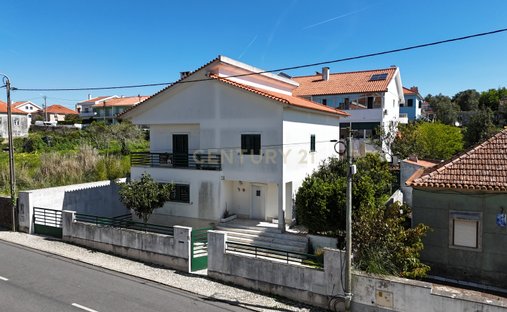 Villa in Algueirao-Mem Martins, Lisbon, Portugal 1