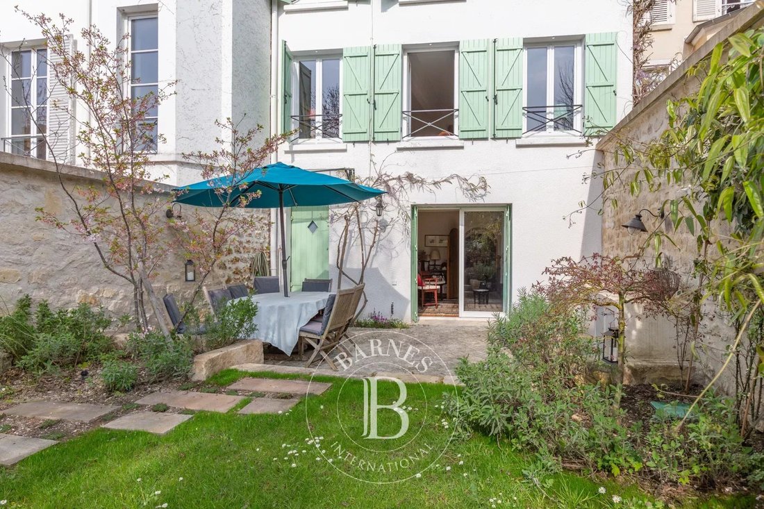 Apartment in Saint-Germain-en-Laye, Ile-de-France, France 3 - 17510930
