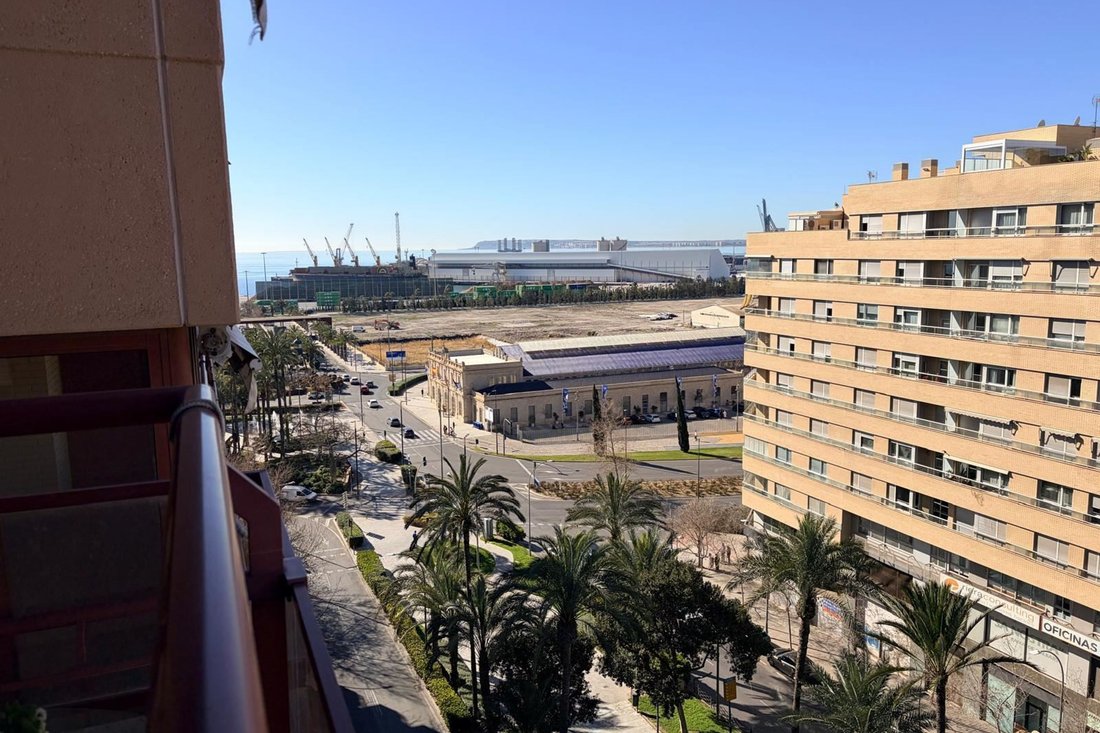 Apartment in Alicante, Valencian Community, Spain 1 - 17503385