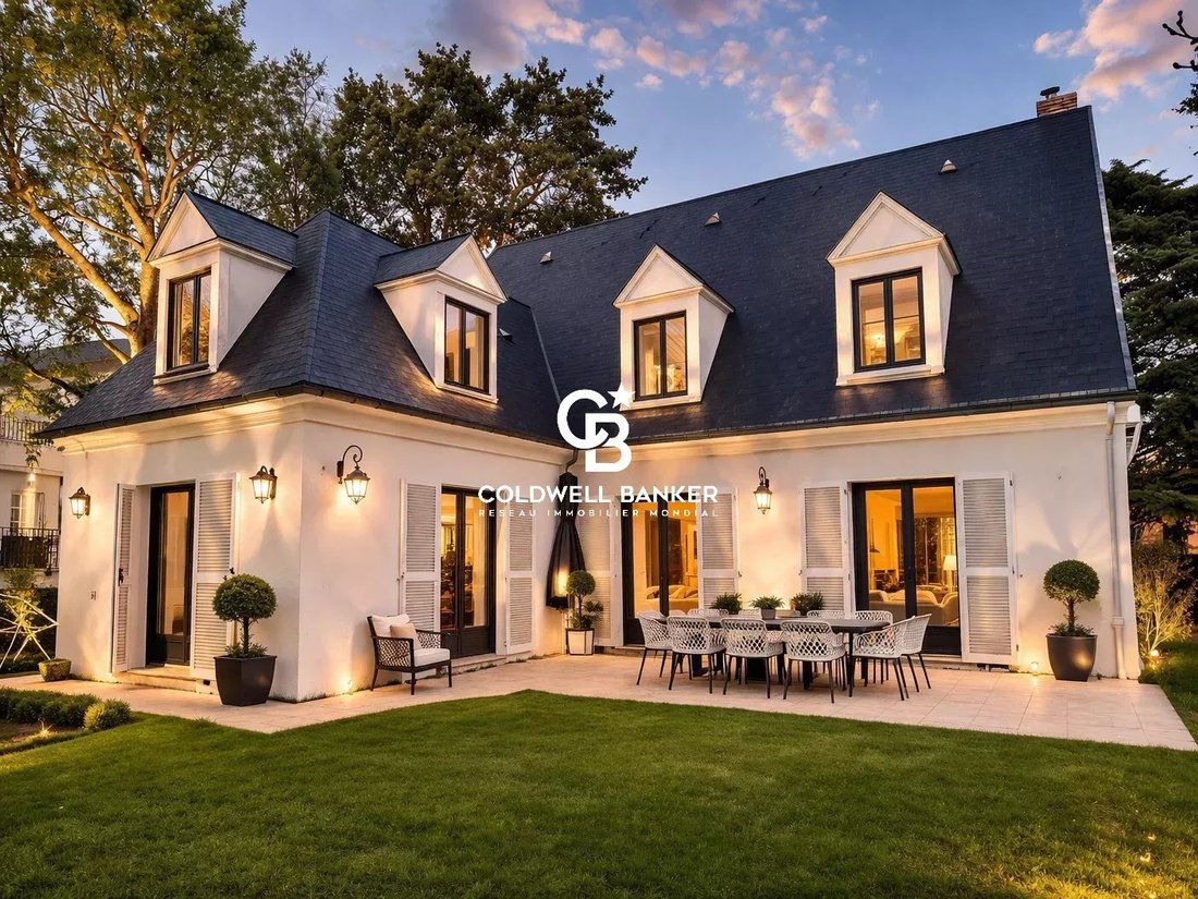 House in Montesson, Ile-de-France, France 1 - 17502903