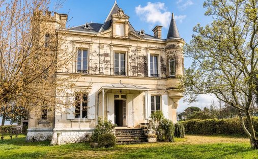 Château à Libourne, Nouvelle-Aquitaine, France 1