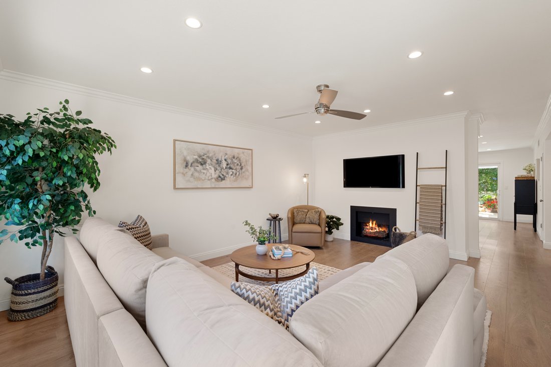 Condo in Thousand Oaks, California, United States 2 - 17503791