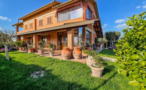 House in Grosseto, Tuscany, Italy 1