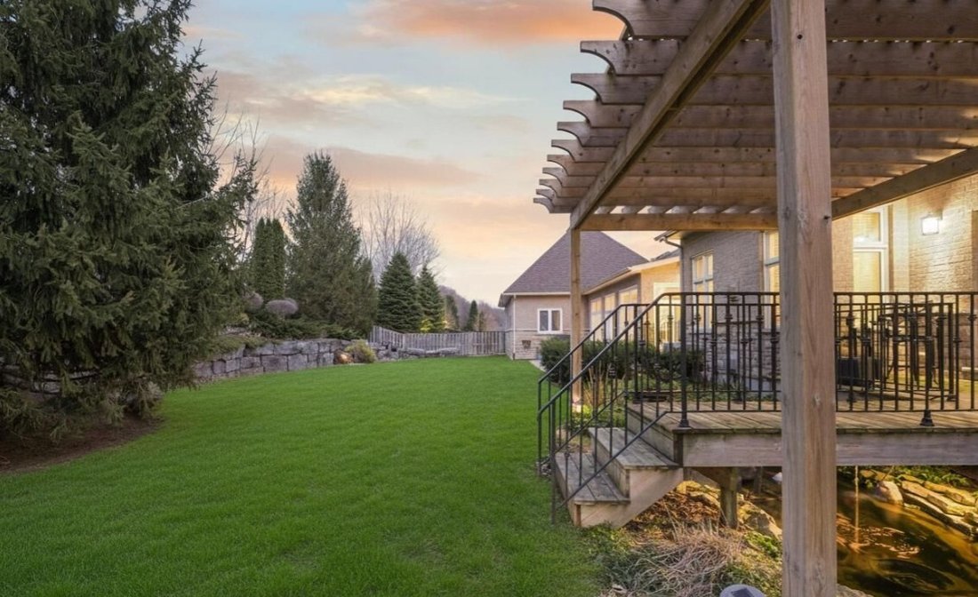 Estate in Niagara Falls, Ontario, Canada 3 - 17503732