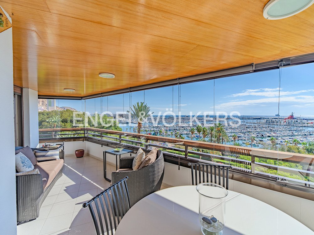 Apartment in Alicante, Valencian Community, Spain 1 - 17509209