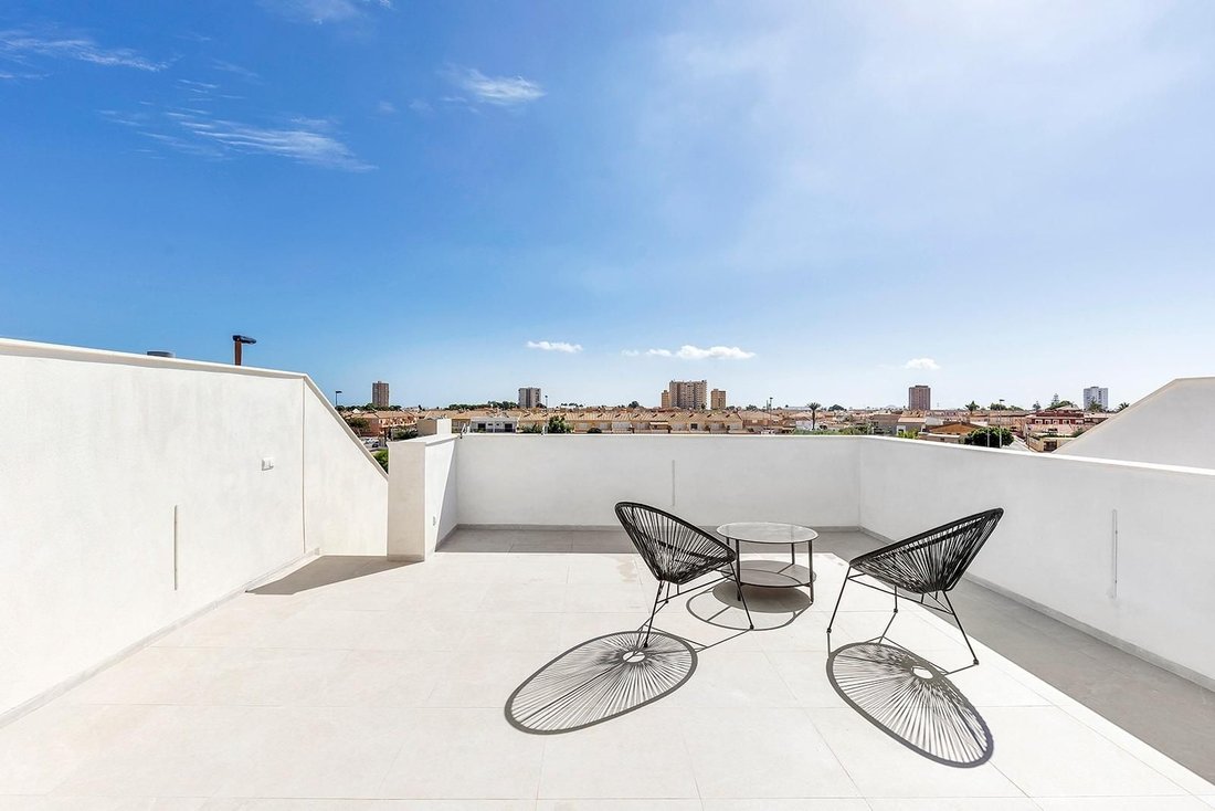 Villa in Los Alcazares, Región de Murcia, Spain 5 - 17513203