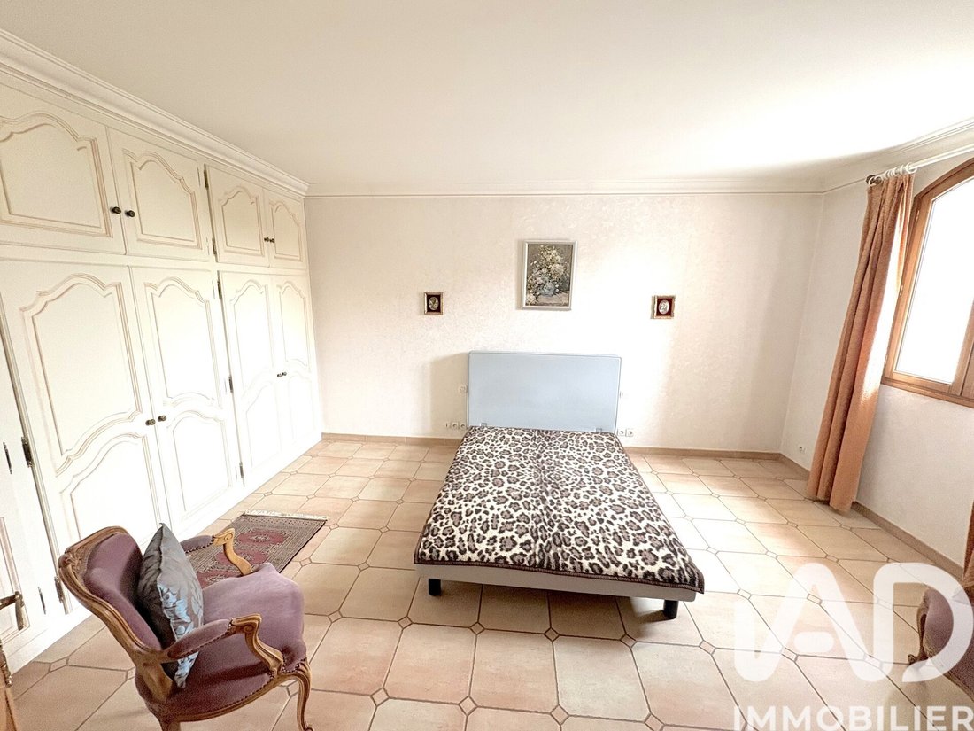 House in Gutenbert, Livry-Gargan, France 4 - 17513886