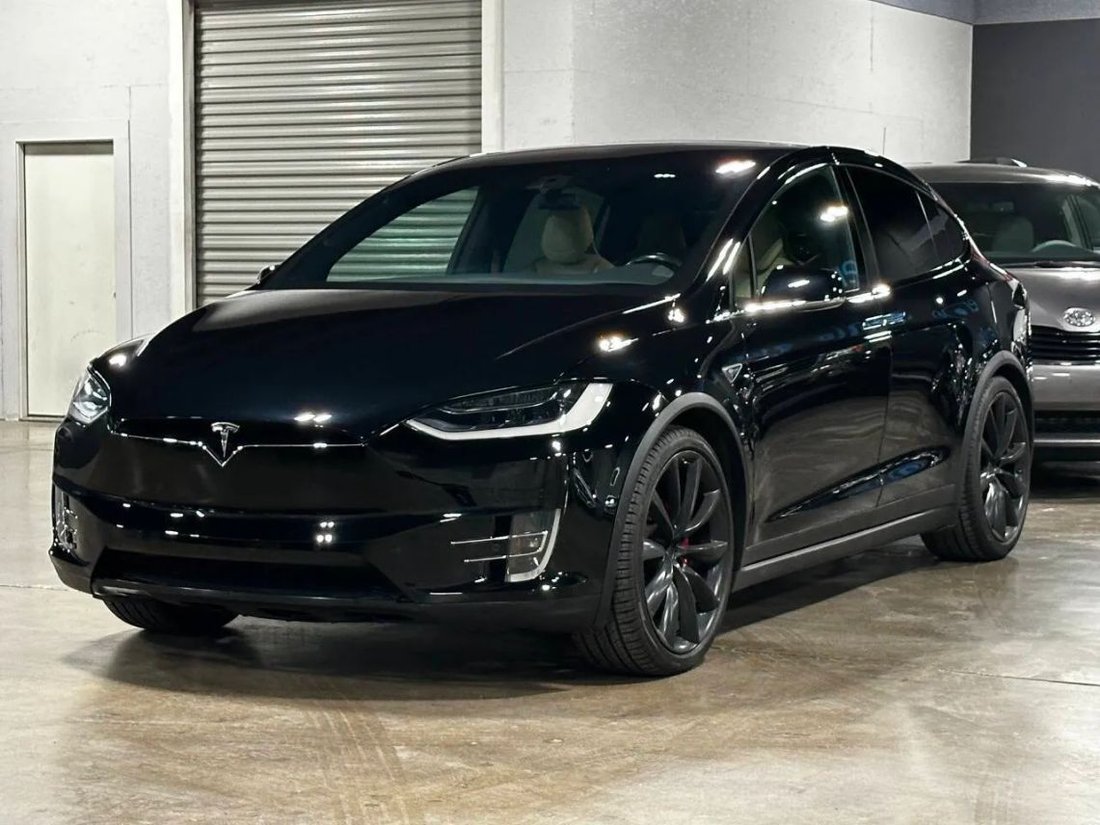 Suv in Midvale, UT, United States 3 - 17511168