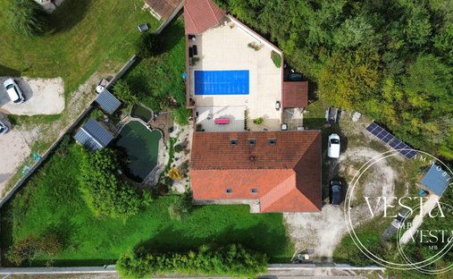 House in Mirebeau-sur-Beze, Bourgogne – Franche-Comté, France 1