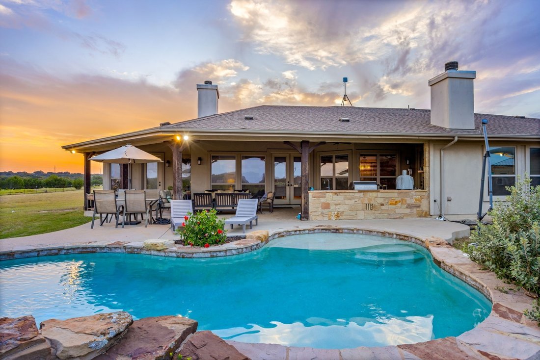 House in Liberty Hill, Texas, United States 3 - 17514377