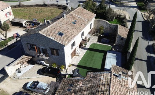 House in Saint-Remeze, Auvergne-Rhône-Alpes, France 1