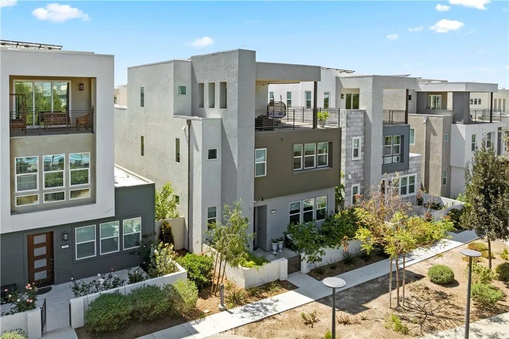 Condo in Irvine, California, United States 2 - 17513022