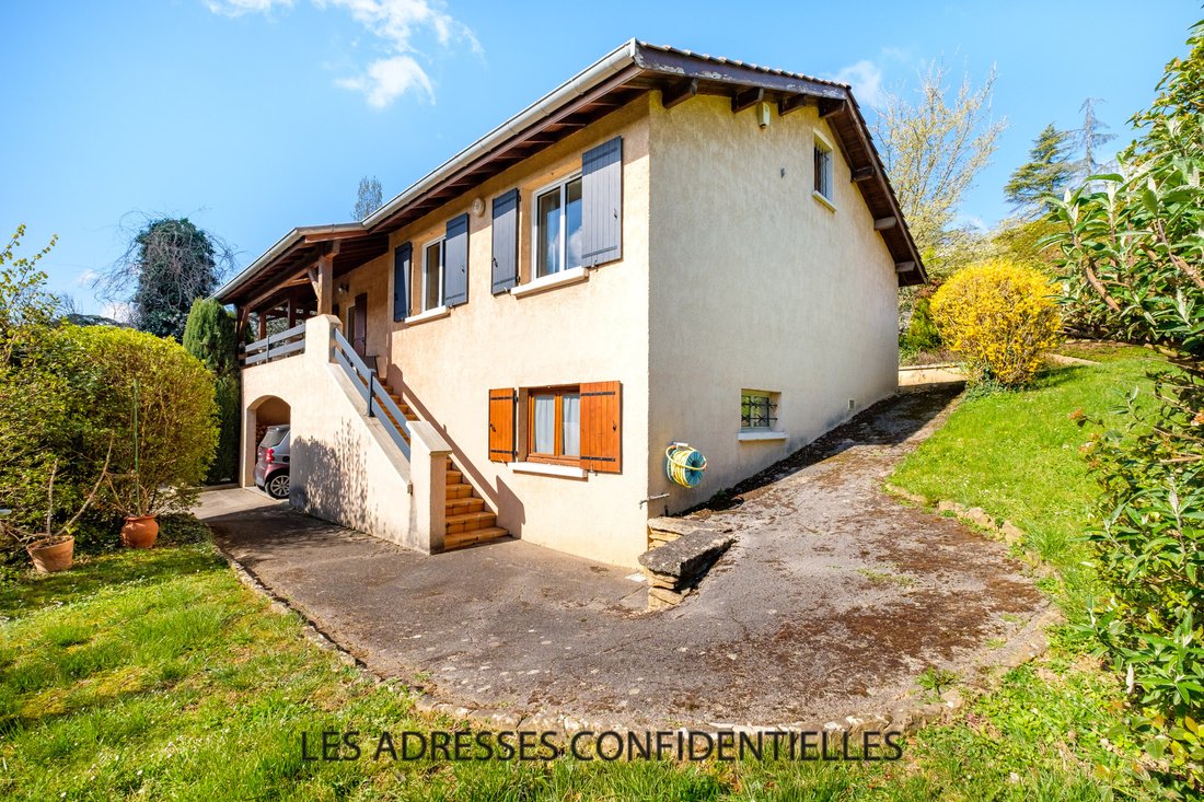 House in Saint-Cyr-au-Mont-d'Or, Auvergne-Rhône-Alpes, France 1 - 17515570