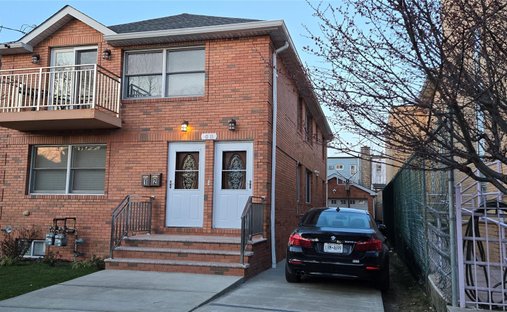 House in New York, New York, United States 1