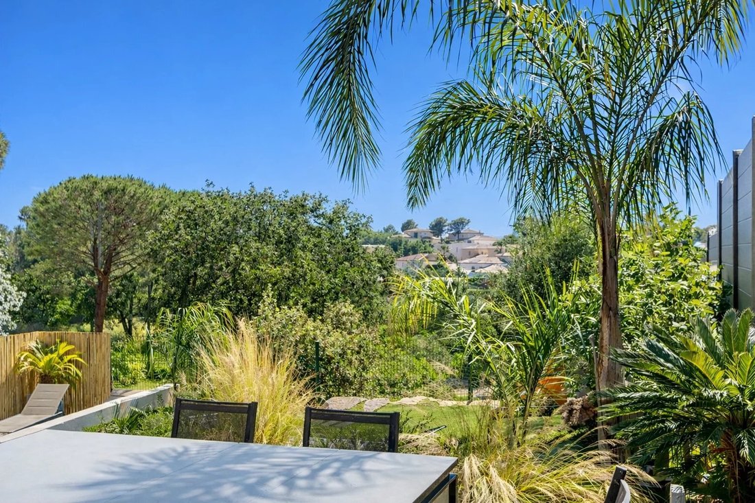 Villa in Aiguebonne, Saint-Raphaël, France 2 - 17510888