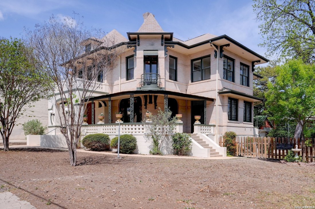 House in San Antonio, Texas, United States 2 - 17508672