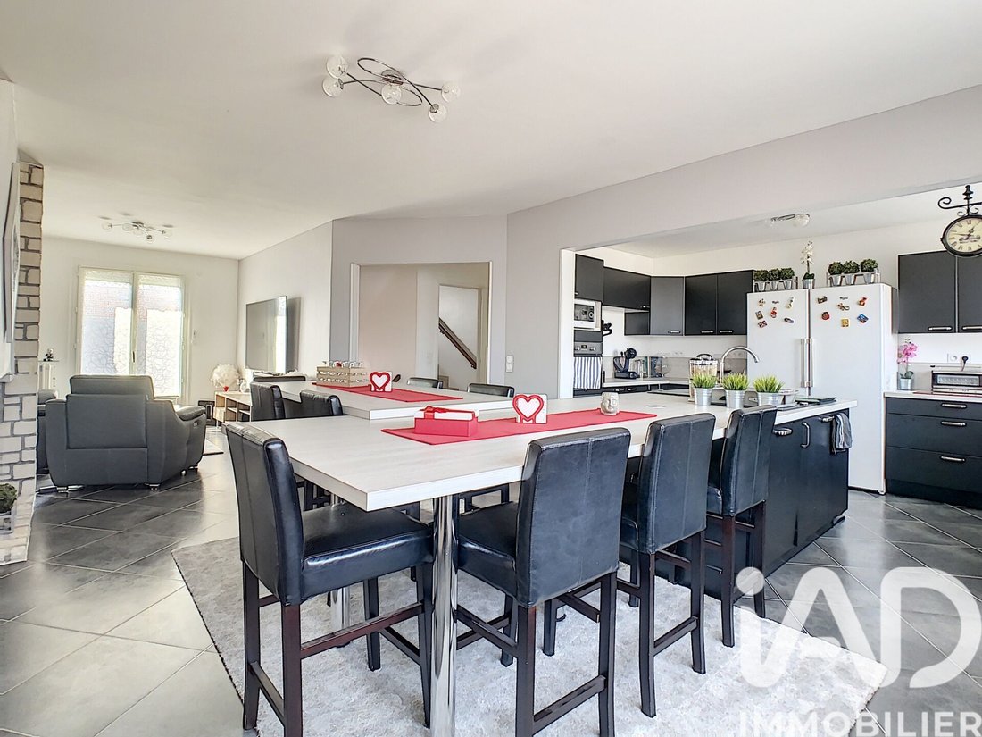House in Le Coudray-Montceaux, Ile-de-France, France 1 - 17513756