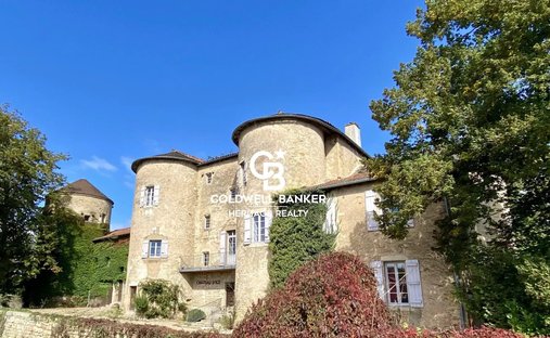 Castello a Igé, Borgogna-Franca Contea, Francia 1