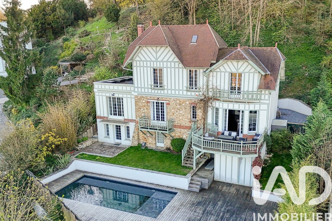 House in Villennes-sur-Seine, Ile-de-France, France 1 - 17512959