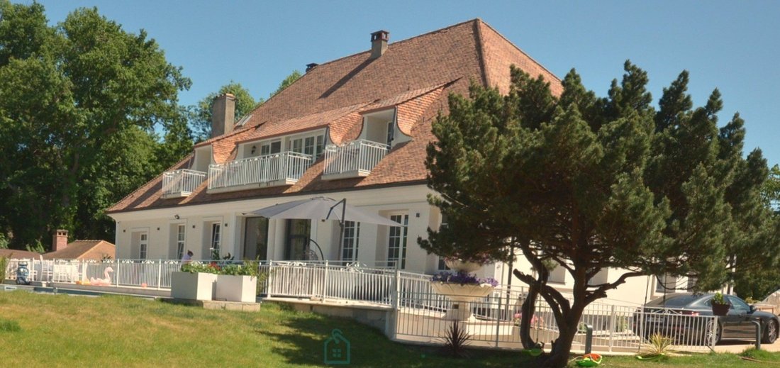 Villa in Boissise-le-Roi, Ile-de-France, France 1 - 17506483