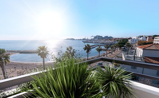 Apartment in La Ciotat, Provence-Alpes-Côte d'Azur, France 1