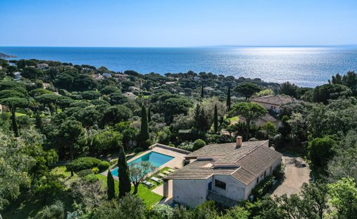 Maison à Ramatuelle, Provence-Alpes-Côte d'Azur, France 1