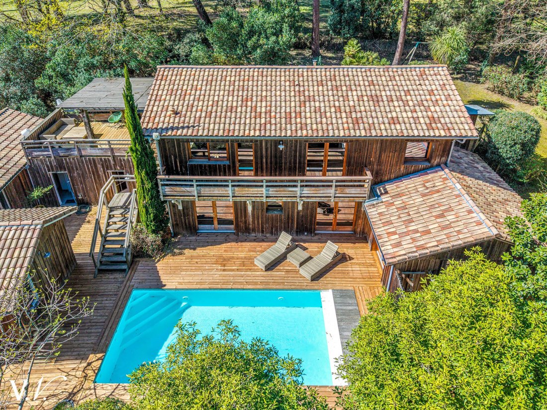 Villa in Biscarrosse, Nouvelle-Aquitaine, France 1 - 17510765