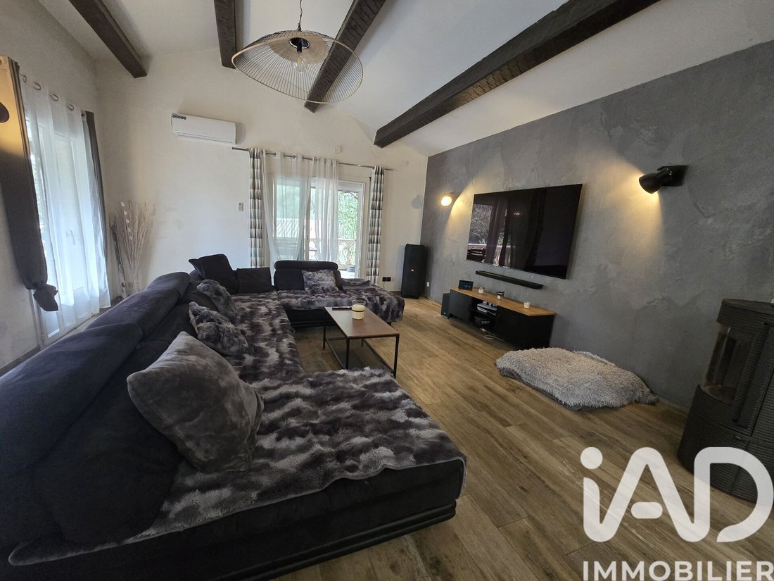House in Le Revest-les-Eaux, Provence-Alpes-Côte d'Azur, France 2 - 17437555
