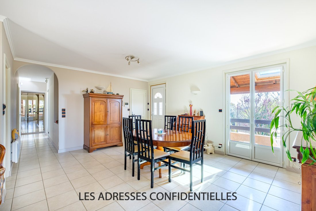 House in Saint-Cyr-au-Mont-d'Or, Auvergne-Rhône-Alpes, France 5 - 17515570