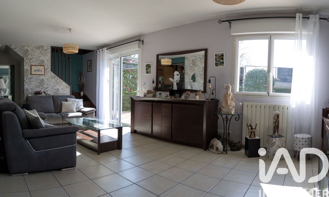 House in Les Communes, Bois-d'Arcy, France 2 - 17513956