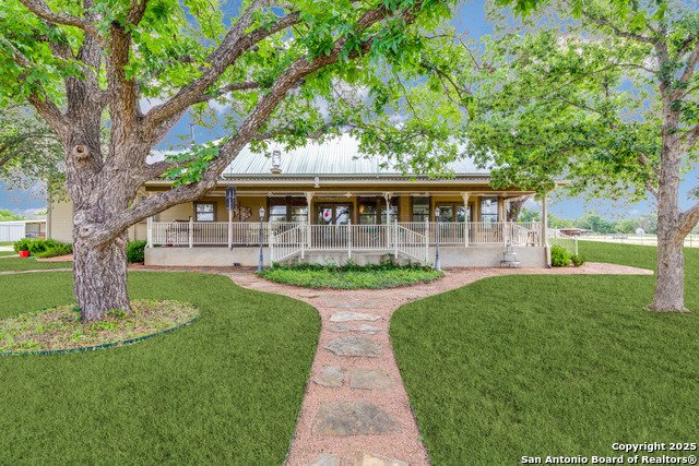 Farm Ranch in Center Point, Texas, United States 1 - 17515051