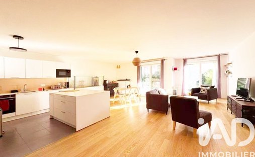 Apartment in Noyer Doré-Pajeaud-Fontaine Michalon, Antony, France 1