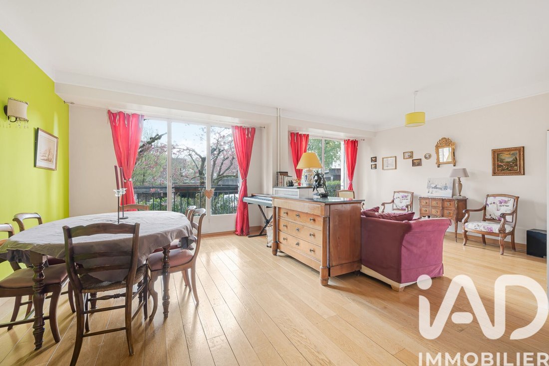 Apartment in La Ronce, Ville-d'Avray, France 1 - 17513863