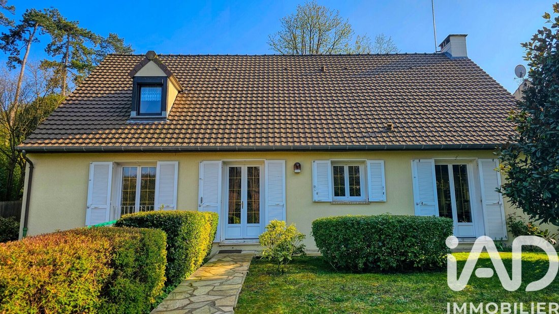 House in L'Étang-la-Ville, Ile-de-France, France 1 - 17513822