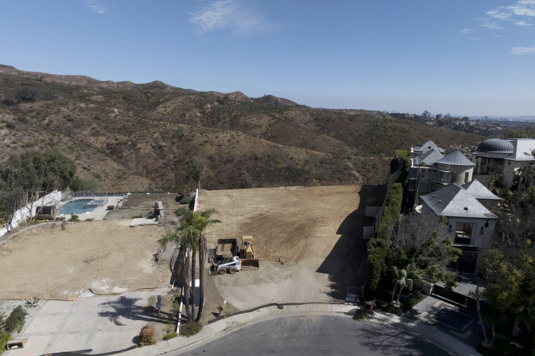 Land in Los Angeles, California, United States 3 - 17509193
