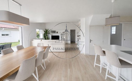 Villa in Bassussarry, Nouvelle-Aquitaine, France 1