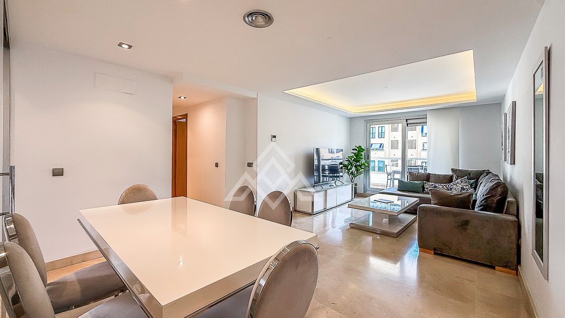 Apartment in San Pedro de Alcantara, Andalusia, Spain 4 - 17509436