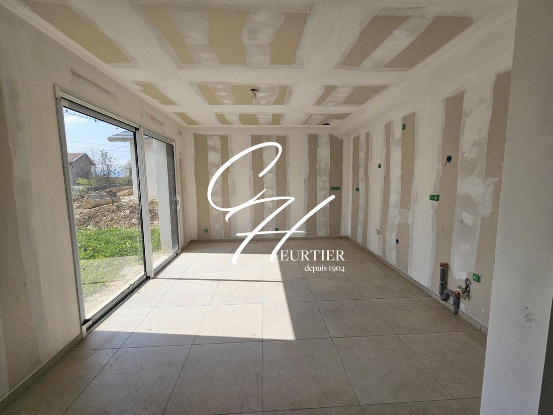 Villa in La Buisse, Auvergne-Rhône-Alpes, France 3 - 17512795