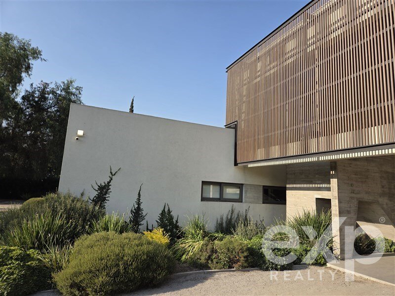 House in Chicureo, Santiago Metropolitan Region, Chile 2 - 17513309
