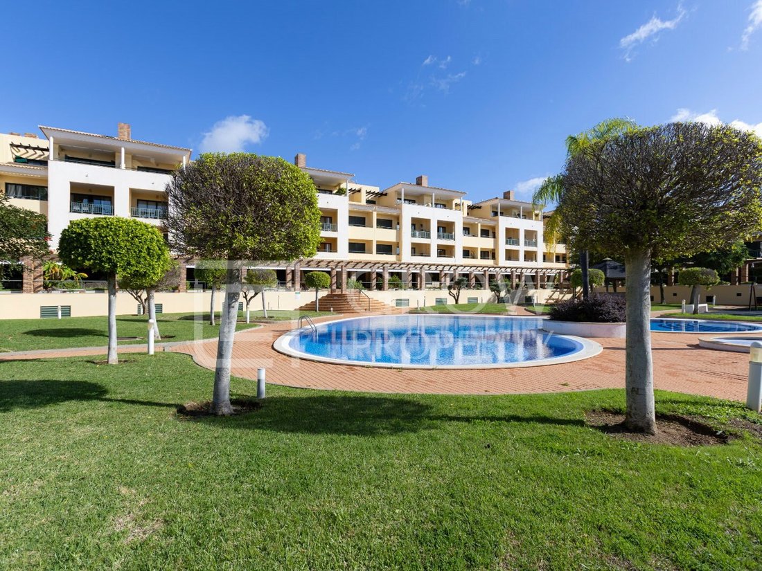 Apartment in Vilamoura, Quarteira, Algarve 1 - 17509501