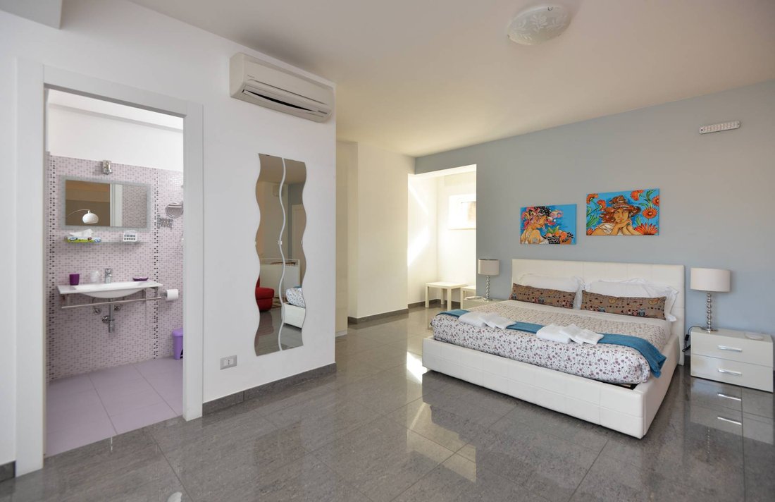 Historic Center, Lecce, Apulia 2 - 17516029