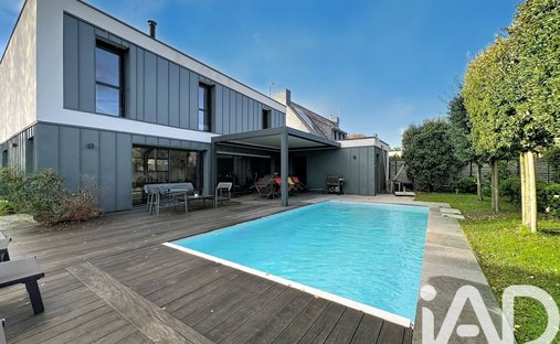 House in Quatre Chemins-Quelisoy, Larmor-Plage, France 1